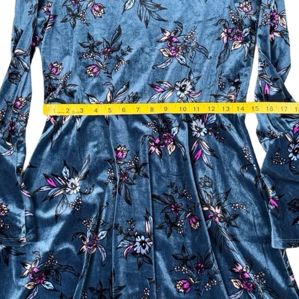 Blue Velvet Floral Dress Bell Sleeve Mock Neck Fit Flare Womens Medium - Picture 7 of 9